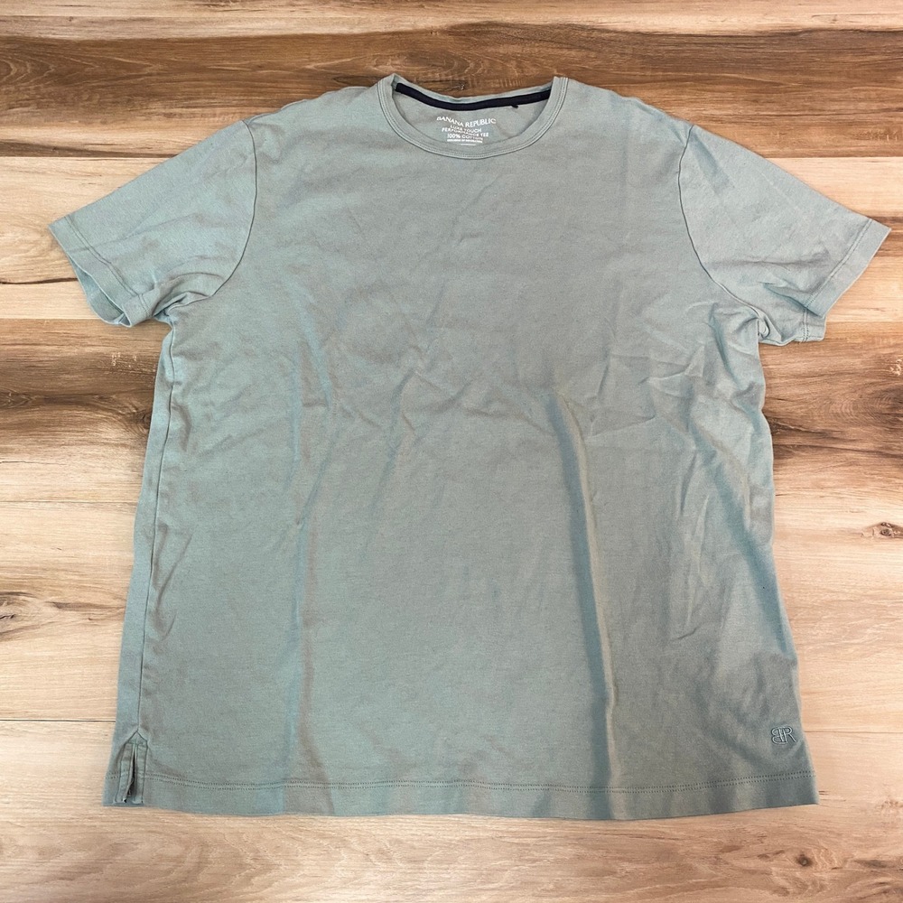 Banana Republic Luxe Touch Performance Tee Mens XL Sage Green 100% Cotton Shirt